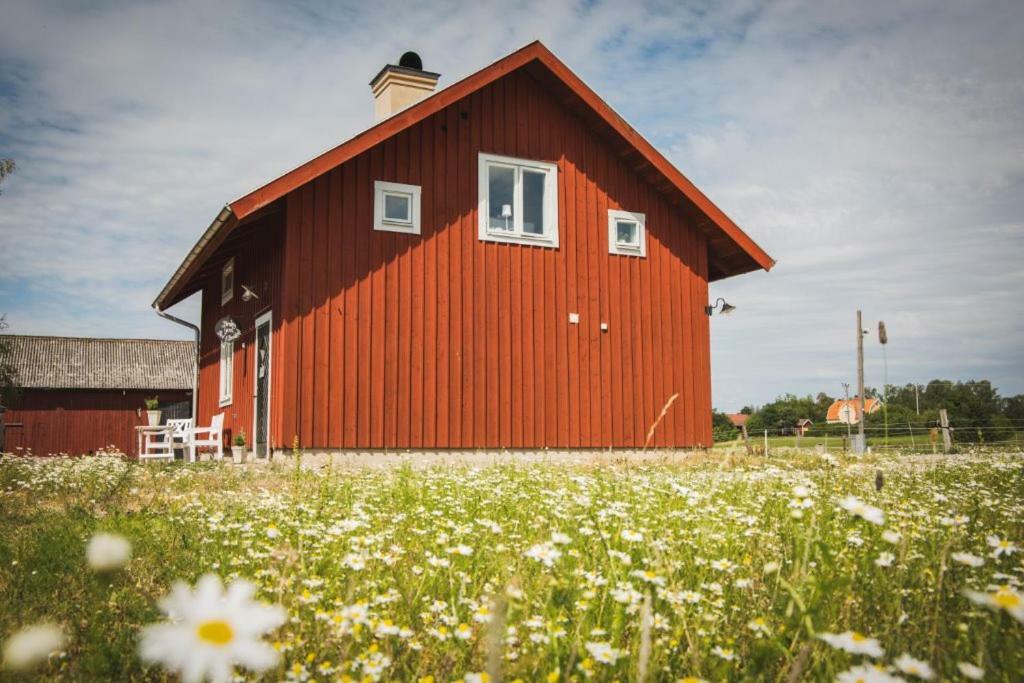 Broby Bed & Breakfast Nyköping Buitenkant foto